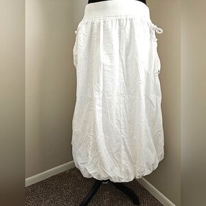 Ballon Skirt S/M white cotton euc grommets euro airy boho